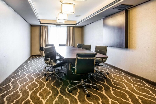 Quality Inn & Suites image 13